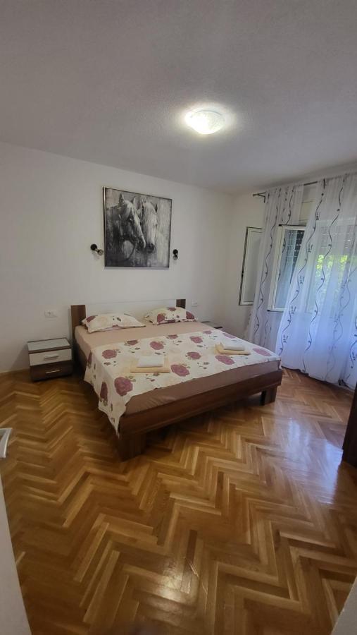 Apartmani Matea Trogir Exteriör bild