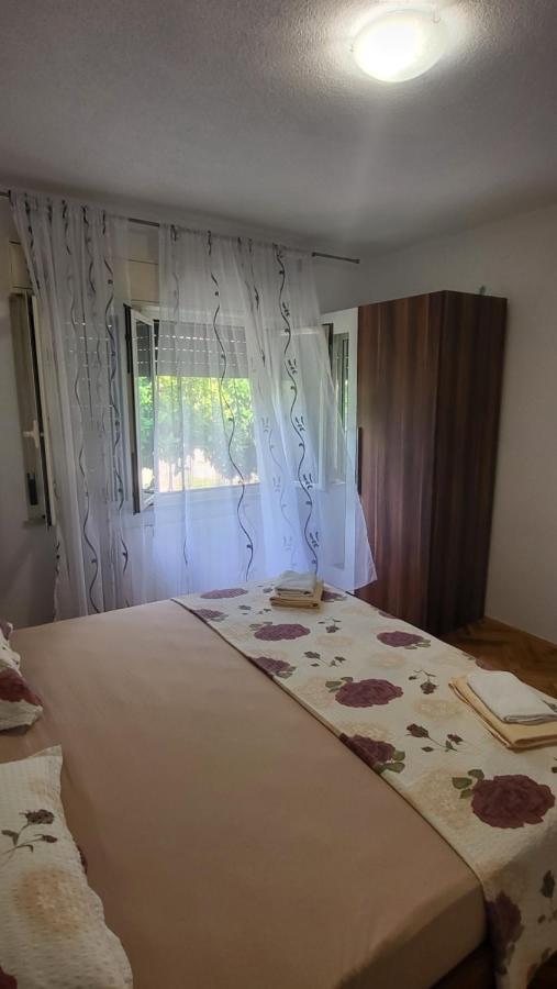 Apartmani Matea Trogir Exteriör bild